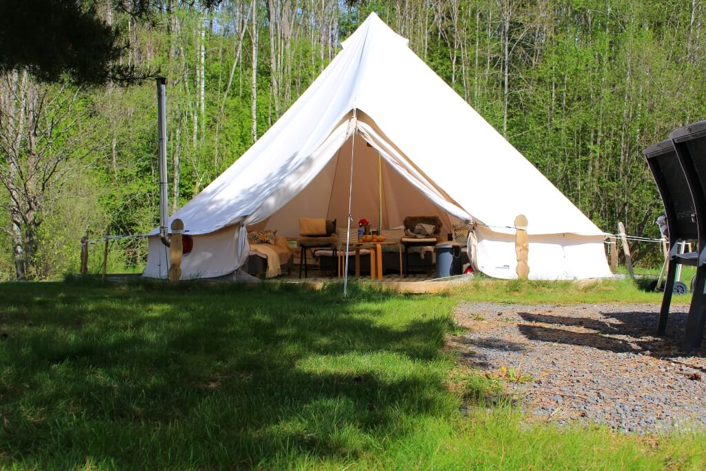Telt fra utsiden, Lystang Camping. Foto