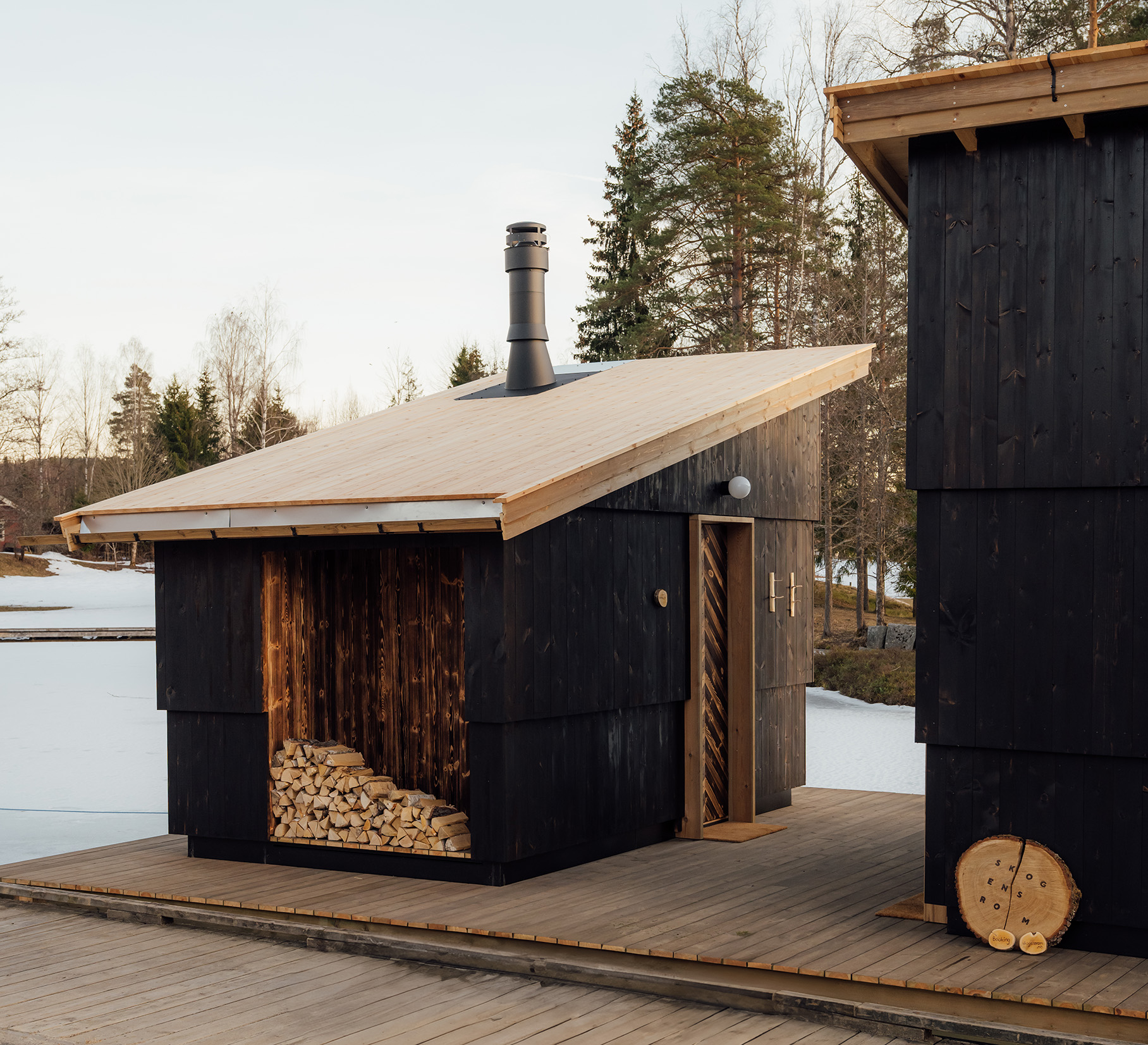 Skogens rom sauna ved Telemarkskanalen
