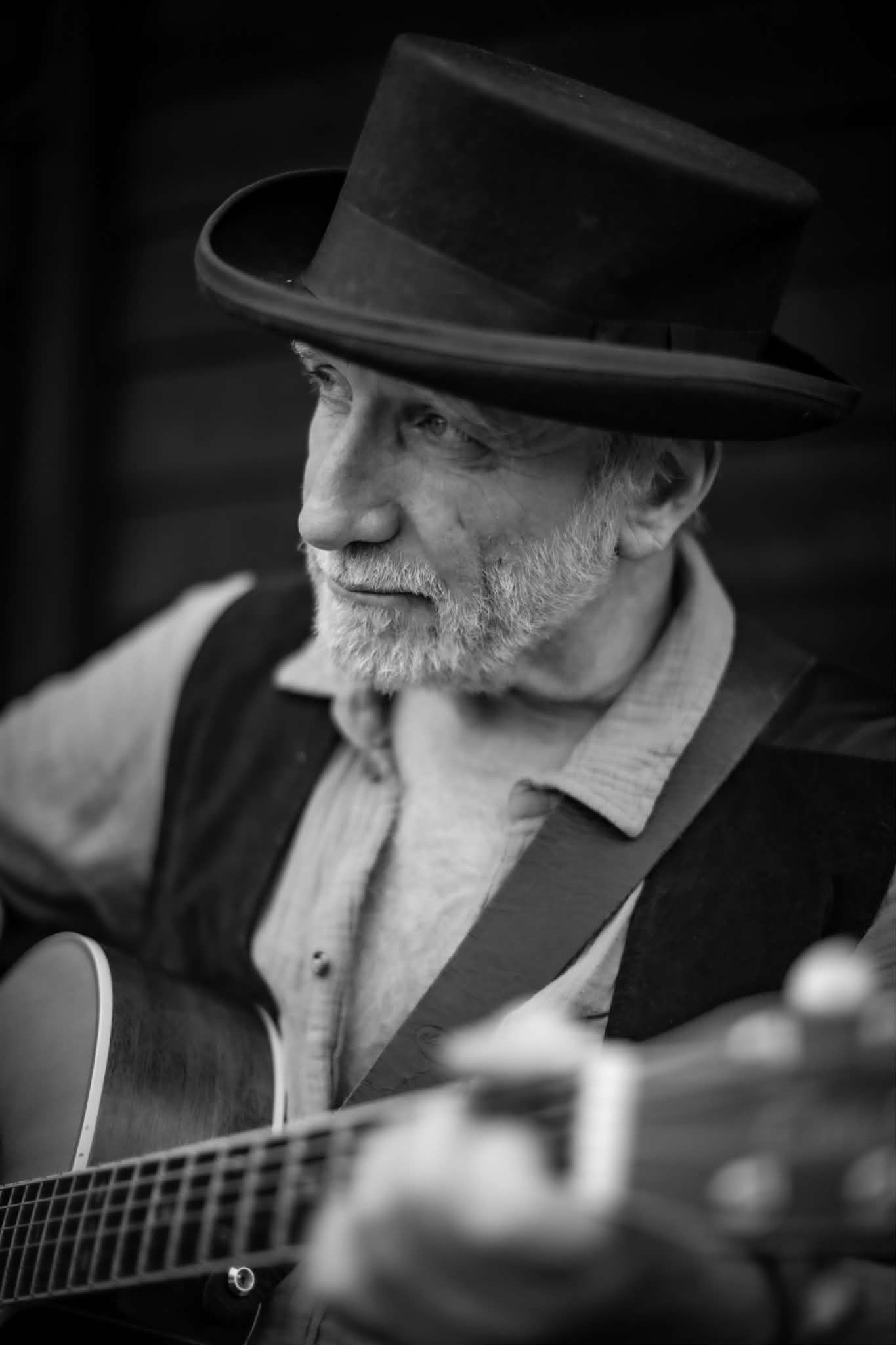 Featured image for “Irsk Sommerkveld med Toney Carey // First Camp Norsjø”