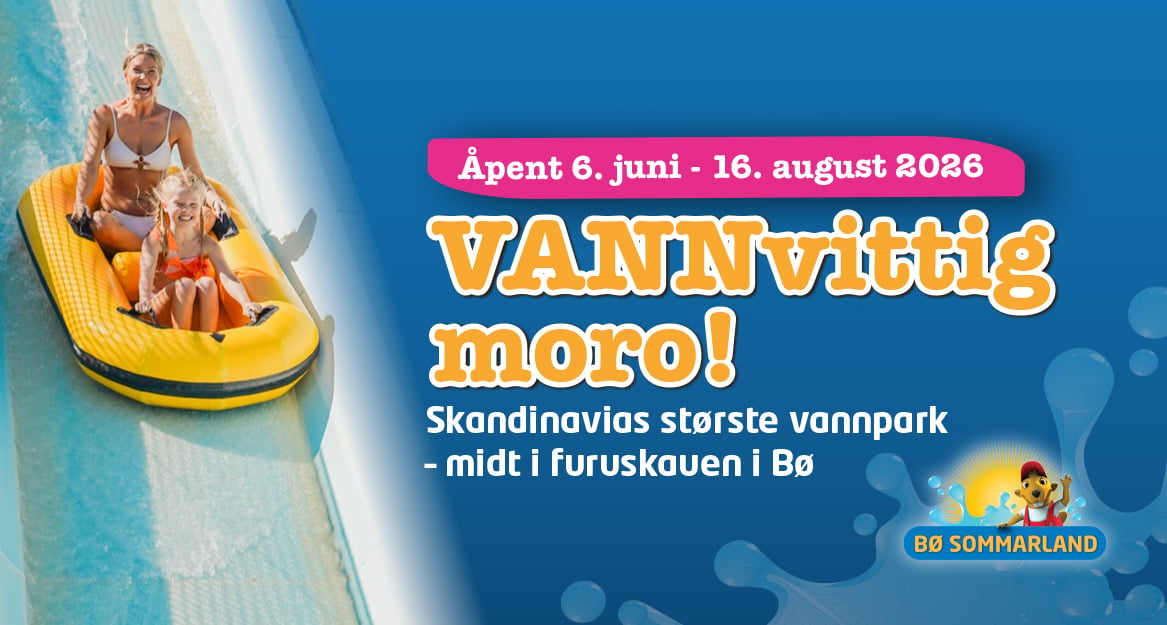 To jenter har det moro på en vannsklie i Bø Sommarland, Skandinavias største vannpark. Vannvittig moro venter!